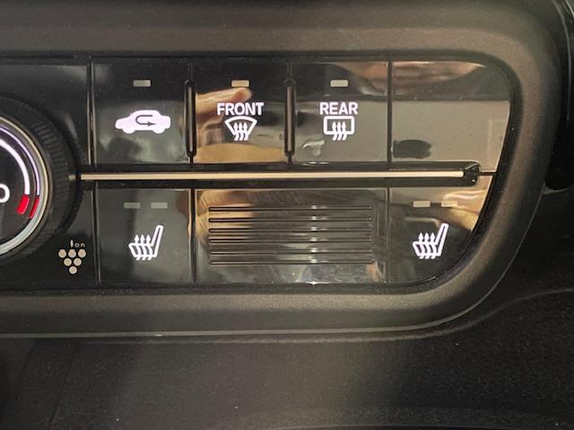 Ｎ－ＢＯＸ Ｌ・ターボ　純正８型ナビ　バックモニター　フルセグＴＶ　衝突軽減ブレーキ　両側電動スライドドア　ＬＥＤライト　シートヒーター　コーナーセンサー　ビルトインＥＴＣ　横滑り防止装置　スマートキー　純正アルミホイール（5枚目）