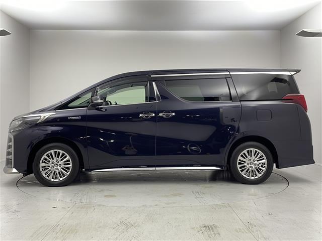 アルファードハイブリッド Ｓ　タイプゴールド　ＪＢＬサウンド　ツインムーンルーフ　パノラミックビューモニター　後席モニター　ＨＤＭＩ　ＢＳＭ　デジタルインナーミラー　衝突軽減ブレーキ　両側電動スライドドア　純正１０．５型ナビ　スマートキー　ＬＥＤ（27枚目）