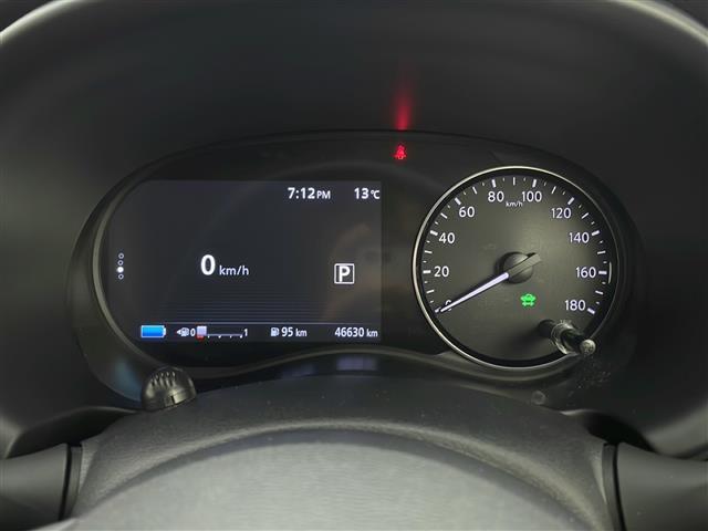 キックス Ｘ　純正９型ナビ　パノラミックビューモニター　衝突軽減ブレーキ　追従クルコン　ドライブレコーダー　デジタルインナーミラー　ＬＥＤライト　スマートキー　ルーフレール　プッシュスタート　ビルトインＥＴＣ（11枚目）