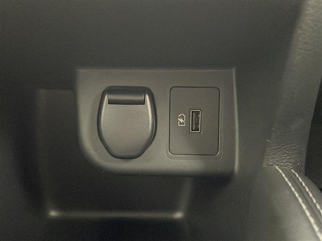 キックス Ｘ　純正９型ナビ　パノラミックビューモニター　衝突軽減ブレーキ　追従クルコン　ドライブレコーダー　デジタルインナーミラー　ＬＥＤライト　スマートキー　ルーフレール　プッシュスタート　ビルトインＥＴＣ（18枚目）