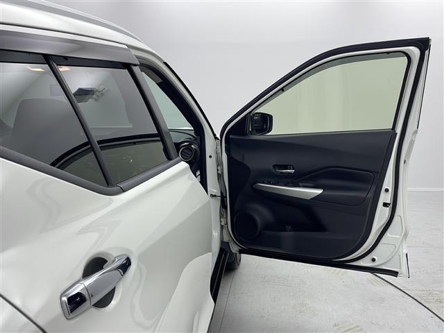 キックス Ｘ　純正９型ナビ　パノラミックビューモニター　衝突軽減ブレーキ　追従クルコン　ドライブレコーダー　デジタルインナーミラー　ＬＥＤライト　スマートキー　ルーフレール　プッシュスタート　ビルトインＥＴＣ（23枚目）