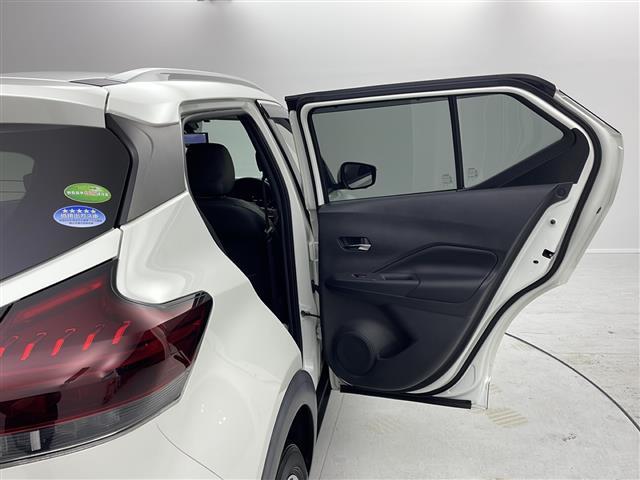 キックス Ｘ　純正９型ナビ　パノラミックビューモニター　衝突軽減ブレーキ　追従クルコン　ドライブレコーダー　デジタルインナーミラー　ＬＥＤライト　スマートキー　ルーフレール　プッシュスタート　ビルトインＥＴＣ（27枚目）