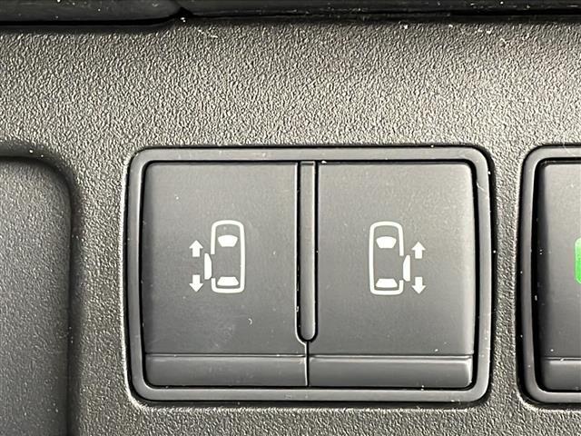 セレナ ハイウェイスター Vセレ+セーフティII SHV 純正ナビ 衝突軽減ブレーキ 両側電動スライドドア 全方位カメラ 後席モニター クルーズコントロール ETC ドライブレコーダー 純正フロアマット 純正アルミホイール LEDヘッドライト フォグランプ(6枚目)