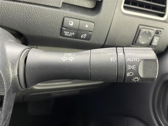 セレナ ハイウェイスター Vセレ+セーフティII SHV 純正ナビ 衝突軽減ブレーキ 両側電動スライドドア 全方位カメラ 後席モニター クルーズコントロール ETC ドライブレコーダー 純正フロアマット 純正アルミホイール LEDヘッドライト フォグランプ(21枚目)