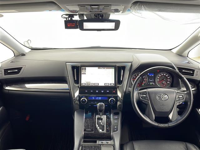 アルファード ２．５Ｓ　Ｃパッケージ　純正１０インチナビ　バックモニター　ＥＴＣ２．０　ドラレコ　ＬＥＤライト　追従クルコン　ステアリングヒーター　シートエアコン　両側電動スライドドア　サンルーフ　ＴＲＤエアロ　フリップダウンモニター（2枚目）