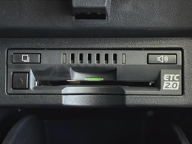 アルファード ２．５Ｓ　Ｃパッケージ　純正１０インチナビ　バックモニター　ＥＴＣ２．０　ドラレコ　ＬＥＤライト　追従クルコン　ステアリングヒーター　シートエアコン　両側電動スライドドア　サンルーフ　ＴＲＤエアロ　フリップダウンモニター（4枚目）