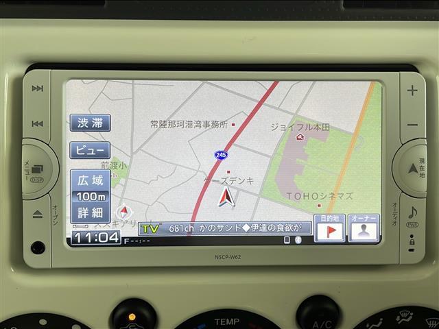 FJクルーザー ベースグレード 純正ナビ バックモニター ETC ドラレコ LEDライト フォグランプ 横滑り防止装置 コーナーセンサー RAYS17インチアルミホイール 純正フロアマット ルーフレール(3枚目)