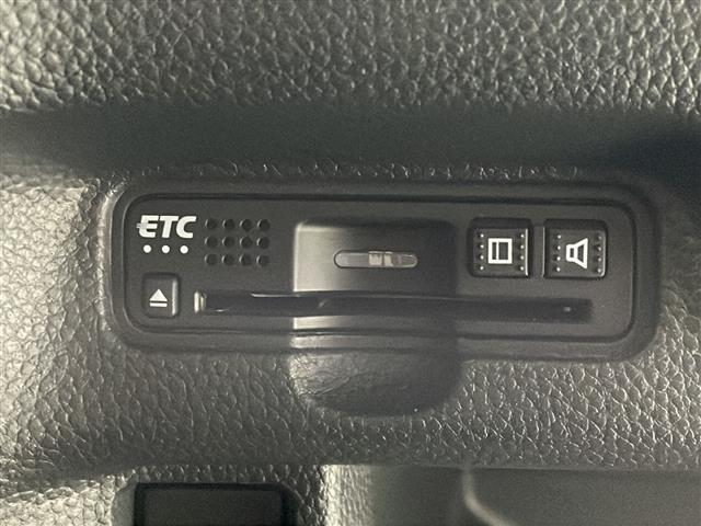 Ｎ－ＢＯＸカスタム Ｇ・ＥＸターボホンダセンシング　ホンダセンシング　純正ＳＤナビ　バックカメラ　両側電動スライドドア　レーダークルーズコントロール　ＬＥＤオートライト　ハーフレザーシート　シートヒーター　純正１５インチアルミホイール　ＥＴＣ　禁煙車（5枚目）