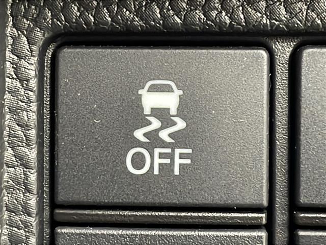 Ｎ－ＢＯＸカスタム Ｇ・ＥＸターボホンダセンシング　ホンダセンシング　純正ＳＤナビ　バックカメラ　両側電動スライドドア　レーダークルーズコントロール　ＬＥＤオートライト　ハーフレザーシート　シートヒーター　純正１５インチアルミホイール　ＥＴＣ　禁煙車（9枚目）