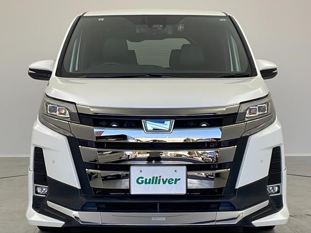 ノア ハイブリッドSi ダブルバイビーII セーフティーセンス 純正SDナビ CD DVD BT フルセグ バックカメラ 両側電動スライドドア クルーズコントロール LEDオートライト ハーフレザーシート シートヒーター ステアリングスイッチ(18枚目)