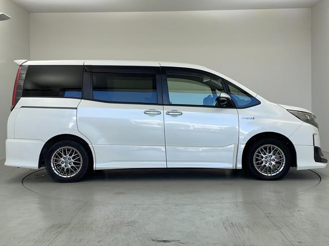 ノア ハイブリッドSi ダブルバイビーII セーフティーセンス 純正SDナビ CD DVD BT フルセグ バックカメラ 両側電動スライドドア クルーズコントロール LEDオートライト ハーフレザーシート シートヒーター ステアリングスイッチ(41枚目)