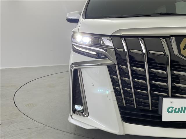 アルファード ２．５Ｓ　タイプゴールド　衝突軽減ブレーキ　後席モニター　純正ナビ　バックカメラ　両側電動スライドドア　レーダークルーズコントロール　三眼ＬＥＤオートライト　ハーフレザーシート　純正１８インチアルミホイール　ＥＴＣ（18枚目）