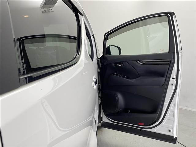 アルファード ２．５Ｓ　タイプゴールド　衝突軽減ブレーキ　後席モニター　純正ナビ　バックカメラ　両側電動スライドドア　レーダークルーズコントロール　三眼ＬＥＤオートライト　ハーフレザーシート　純正１８インチアルミホイール　ＥＴＣ（36枚目）