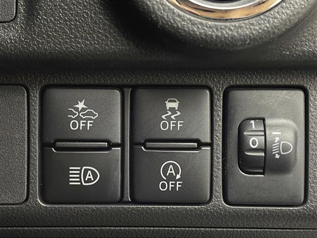 キャスト スポーツＳＡＩＩＩ　衝突軽減ブレーキ　ワンセグＴＶ　前後ドライブレコーダー　バックモニター　ハーフレザーシート　シートヒーター　ＬＥＤヘッドライト　純正１６インチアルミホイール　純正フロアマット　横滑り防止機能（3枚目）