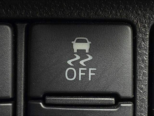 キャスト スポーツＳＡＩＩＩ　衝突軽減ブレーキ　ワンセグＴＶ　前後ドライブレコーダー　バックモニター　ハーフレザーシート　シートヒーター　ＬＥＤヘッドライト　純正１６インチアルミホイール　純正フロアマット　横滑り防止機能（6枚目）