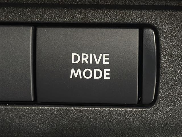 セレナ e-パワー ハイウェイスターV 登録済み未使用車 プロパイロット 純正12.3型ナビ フルセグTV パノラミックビューモニター 両側電動スライドドア デジタルインナーミラー ビルトインETC2.0 ドライブレコーダー スマートキー(23枚目)