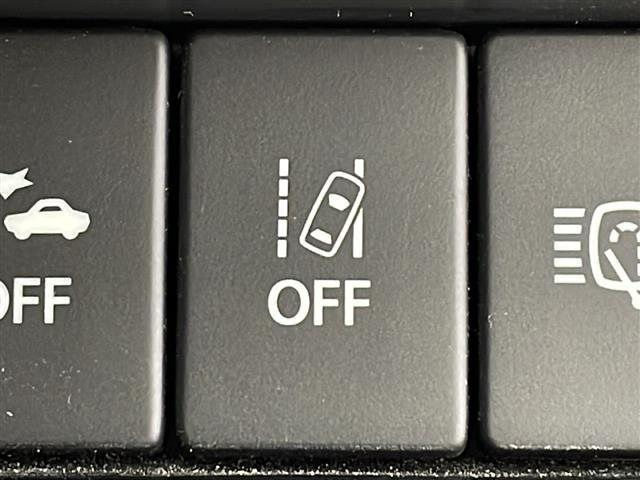 ジムニー ＸＣ　メモリナビ　フルセグＴＶ　バックモニター　ＥＴＣ　ＬＥＤライト　フォグランプ　クルコン　ステアリングスイッチ　シートヒーター　衝突被害軽減ブレーキ　レーンキープアシスト　横滑り防止装置　スマートキー（10枚目）