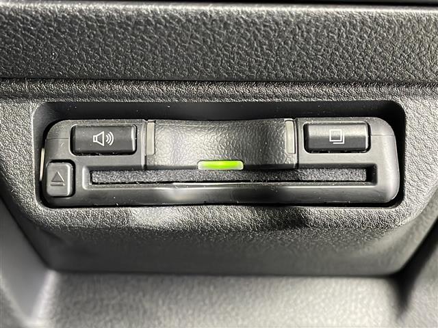 レヴォーグ ＧＴ－Ｈ　ＥＸ　純正ナビ　バックモニター　左サイドカメラ　ＥＴＣ　ドラレコ　ＬＥＤライト　シートヒーター　パワーシート　追従クルコン　衝突被害軽減ブレーキ　レーンキープアシスト　横滑り防止装置　コーナーセンサー（6枚目）