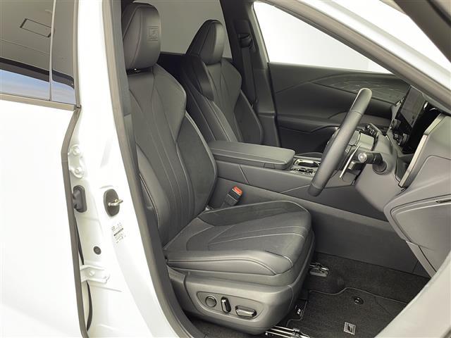 ＲＸ ＲＸ５００ｈ　Ｆスポーツパフォーマンス　１４インチ純正ディスプレイオーディオ　全周囲モニター　ＥＴＣ２．０　パノラマルーフ　追従クルコン　シートエアコン　置くだけ充電　ＢＳＭ　ＨＵＤ　ステアリングヒーター　ＬＥＤライト　コーナーセンサー（15枚目）