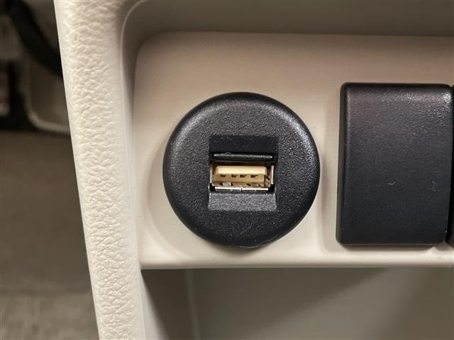 アルトラパン Ｘ　純正ナビ　フルセグＴＶ　アラウンドビューモニター　シートヒーター　衝突被害軽減ブレーキ　横滑り防止装置　アイドリングストップ　スマートキー　プッシュスタート　純正１４インチアルミホイール　ＬＥＤライト（13枚目）