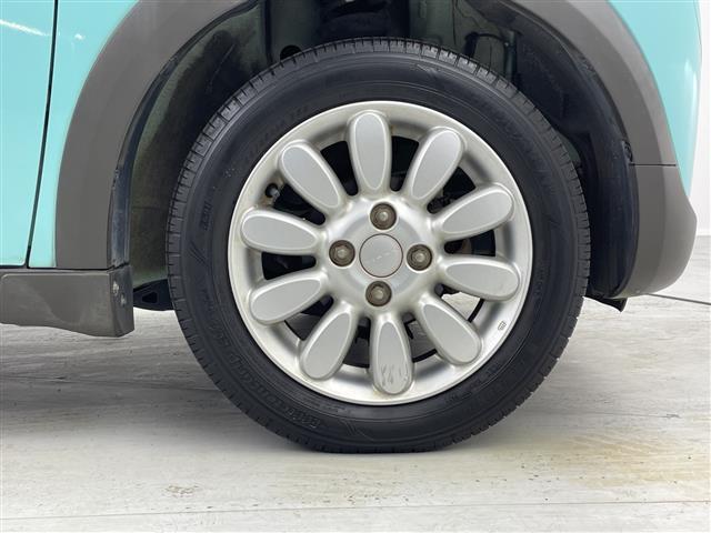 アルトラパン Ｘ　純正ナビ　フルセグＴＶ　アラウンドビューモニター　シートヒーター　衝突被害軽減ブレーキ　横滑り防止装置　アイドリングストップ　スマートキー　プッシュスタート　純正１４インチアルミホイール　ＬＥＤライト（17枚目）