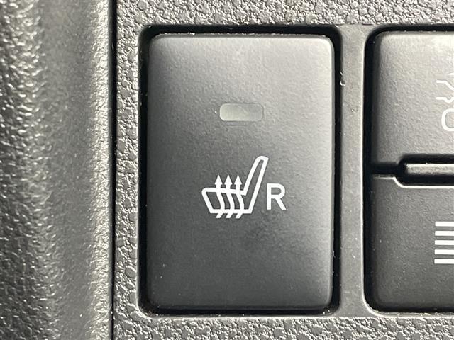 タント カスタムＲＳ　トップエディションＳＡＩＩＩ　社外ナビ　バックカメラ　ＥＴＣ　前方ドラレコ　シートヒーター　両側パワースライドドア　スマートキー　プッシュスタート　衝突軽減ブレーキ　ハーフレザーシート　純正１５インチアルミホイール　アイドリングス（9枚目）