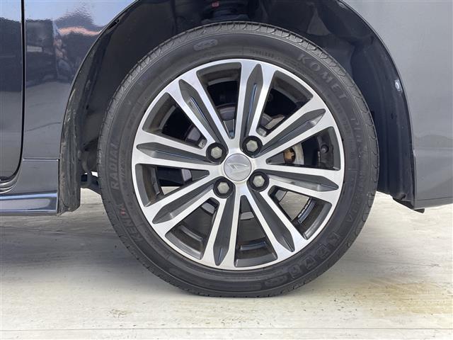 タント カスタムＲＳ　トップエディションＳＡＩＩＩ　社外ナビ　バックカメラ　ＥＴＣ　前方ドラレコ　シートヒーター　両側パワースライドドア　スマートキー　プッシュスタート　衝突軽減ブレーキ　ハーフレザーシート　純正１５インチアルミホイール　アイドリングス（17枚目）