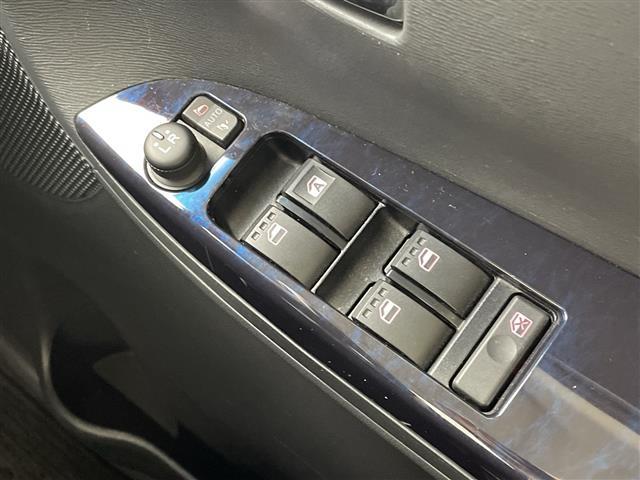 タント カスタムＲＳ　トップエディションＳＡＩＩＩ　社外ナビ　バックカメラ　ＥＴＣ　前方ドラレコ　シートヒーター　両側パワースライドドア　スマートキー　プッシュスタート　衝突軽減ブレーキ　ハーフレザーシート　純正１５インチアルミホイール　アイドリングス（32枚目）