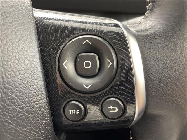 シエンタ ファンベースＧ　純正ナビ　フルセグＴＶ　ＤＶＤ再生機能　Ｂｌｕｅｔｏｏｔｈ　バックモニター　トヨタセーフティセンス　レーンキープアシスト　オートハイビーム　コーナーセンサー　ＬＥＤヘッドライト　両側電動スライドドア（11枚目）