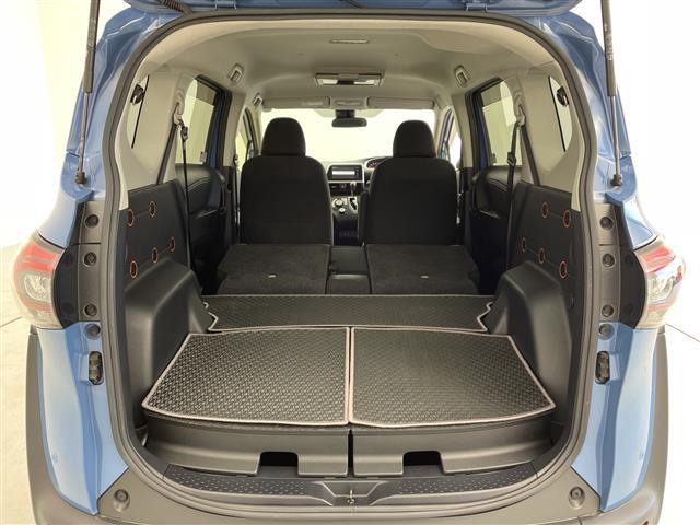 シエンタ ファンベースＧ　純正ナビ　フルセグＴＶ　ＤＶＤ再生機能　Ｂｌｕｅｔｏｏｔｈ　バックモニター　トヨタセーフティセンス　レーンキープアシスト　オートハイビーム　コーナーセンサー　ＬＥＤヘッドライト　両側電動スライドドア（29枚目）