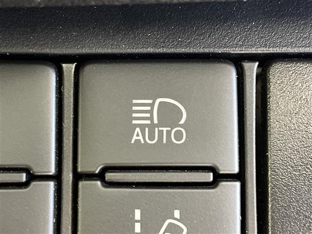 シエンタ ファンベースＧ　純正ナビ　フルセグＴＶ　ＤＶＤ再生機能　Ｂｌｕｅｔｏｏｔｈ　バックモニター　トヨタセーフティセンス　レーンキープアシスト　オートハイビーム　コーナーセンサー　ＬＥＤヘッドライト　両側電動スライドドア（38枚目）