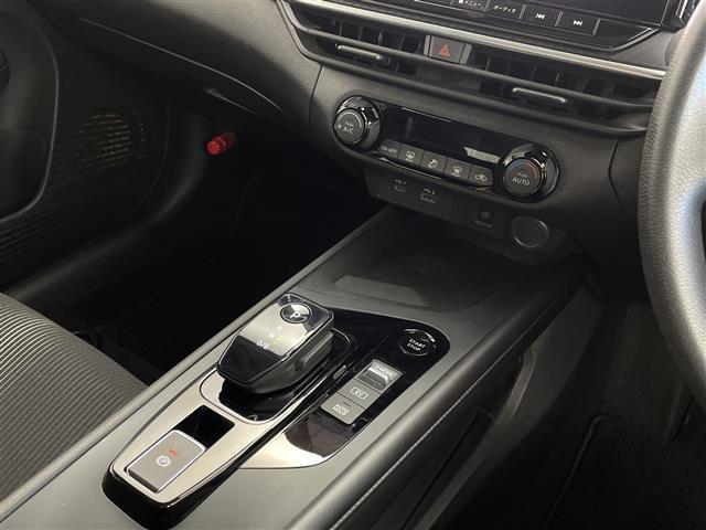 ノート Ｘ　２トーン　純正ナビ　フルセグＴＶ　Ｂｌｕｅｔｏｏｔｈ　全方位カメラ　レーダークルーズコントロール　レーンキープアシスト　ＬＥＤヘッドランプ　コーナーセンサー　ブラインドスポットモニター（17枚目）