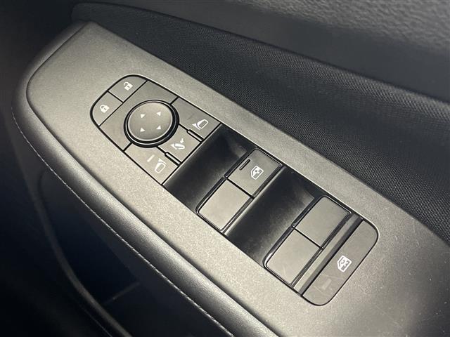 ノート Ｘ　２トーン　純正ナビ　フルセグＴＶ　Ｂｌｕｅｔｏｏｔｈ　全方位カメラ　レーダークルーズコントロール　レーンキープアシスト　ＬＥＤヘッドランプ　コーナーセンサー　ブラインドスポットモニター（25枚目）