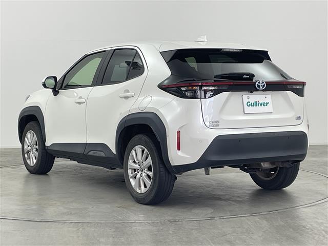 ヤリスクロス ハイブリッドＧ　純正９型メモリディスプレイナビ　全周囲カメラ　ＥＴＣ２．０　ＢＳＭ　禁煙車　ステアリングヒーター　ＬＥＤヘッドライト　パーキングアシスト　スマートキー　オートライト　レーンキープアシスト　シートヒータ（3枚目）