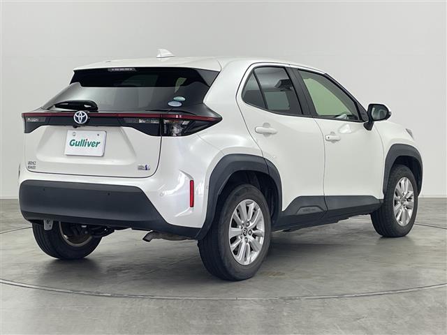 ヤリスクロス ハイブリッドＧ　純正９型メモリディスプレイナビ　全周囲カメラ　ＥＴＣ２．０　ＢＳＭ　禁煙車　ステアリングヒーター　ＬＥＤヘッドライト　パーキングアシスト　スマートキー　オートライト　レーンキープアシスト　シートヒータ（4枚目）