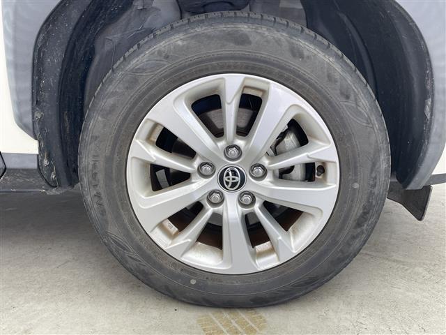 ヤリスクロス ハイブリッドＧ　純正９型メモリディスプレイナビ　全周囲カメラ　ＥＴＣ２．０　ＢＳＭ　禁煙車　ステアリングヒーター　ＬＥＤヘッドライト　パーキングアシスト　スマートキー　オートライト　レーンキープアシスト　シートヒータ（8枚目）