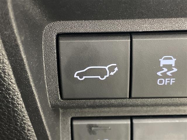 ヤリスクロス ハイブリッドＧ　純正９型メモリディスプレイナビ　全周囲カメラ　ＥＴＣ２．０　ＢＳＭ　禁煙車　ステアリングヒーター　ＬＥＤヘッドライト　パーキングアシスト　スマートキー　オートライト　レーンキープアシスト　シートヒータ（32枚目）