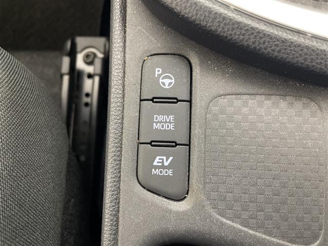 ヤリスクロス ハイブリッドＧ　純正９型メモリディスプレイナビ　全周囲カメラ　ＥＴＣ２．０　ＢＳＭ　禁煙車　ステアリングヒーター　ＬＥＤヘッドライト　パーキングアシスト　スマートキー　オートライト　レーンキープアシスト　シートヒータ（39枚目）