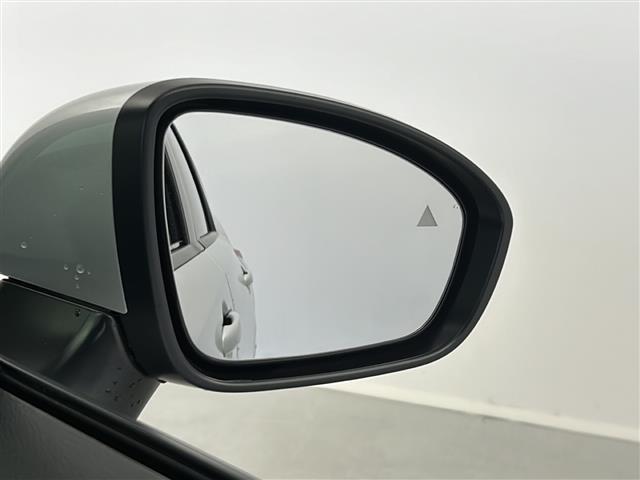 ノート Ｘ　純正９インチナビ　フルセグＴＶ　アラウンドビューモニター　ＥＴＣ　ドラレコ　ＬＥＤライト　インテリジェントルームミラー　衝突被害軽減ブレーキ　横滑り防止装置　コーナーセンサー　ステアリングスイッチ（11枚目）