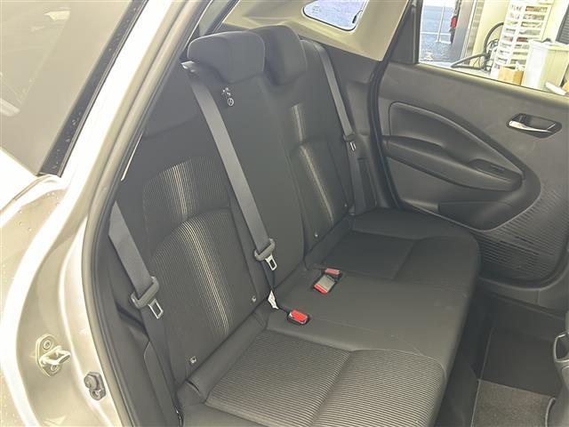 ノート Ｘ　純正９インチナビ　フルセグＴＶ　アラウンドビューモニター　ＥＴＣ　ドラレコ　ＬＥＤライト　インテリジェントルームミラー　衝突被害軽減ブレーキ　横滑り防止装置　コーナーセンサー　ステアリングスイッチ（15枚目）