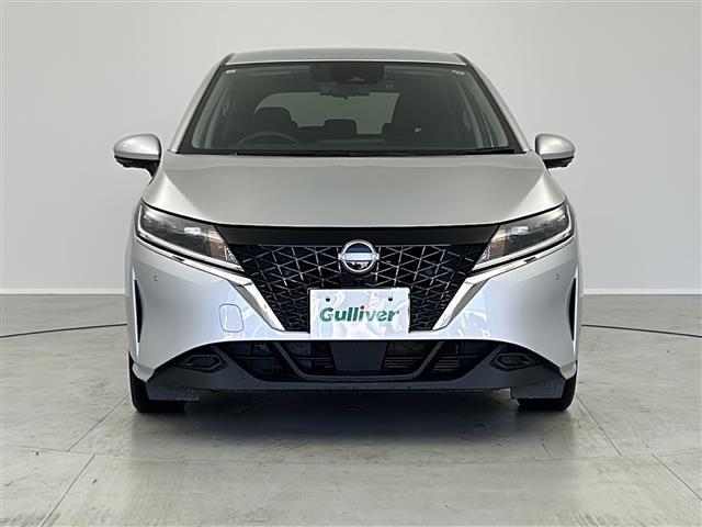 ノート Ｘ　純正９インチナビ　フルセグＴＶ　アラウンドビューモニター　ＥＴＣ　ドラレコ　ＬＥＤライト　インテリジェントルームミラー　衝突被害軽減ブレーキ　横滑り防止装置　コーナーセンサー　ステアリングスイッチ（18枚目）