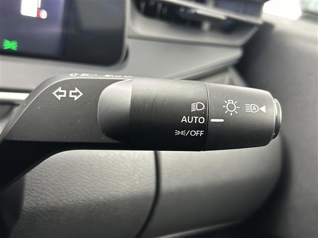 ノート Ｘ　純正９インチナビ　フルセグＴＶ　アラウンドビューモニター　ＥＴＣ　ドラレコ　ＬＥＤライト　インテリジェントルームミラー　衝突被害軽減ブレーキ　横滑り防止装置　コーナーセンサー　ステアリングスイッチ（28枚目）