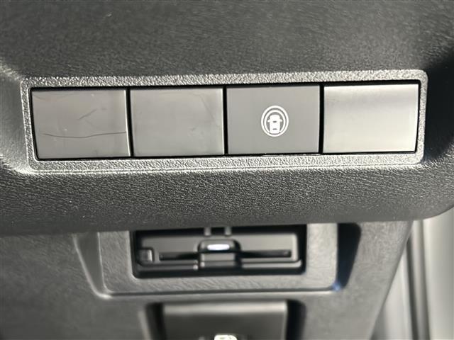 ノート Ｘ　純正９インチナビ　フルセグＴＶ　アラウンドビューモニター　ＥＴＣ　ドラレコ　ＬＥＤライト　インテリジェントルームミラー　衝突被害軽減ブレーキ　横滑り防止装置　コーナーセンサー　ステアリングスイッチ（30枚目）