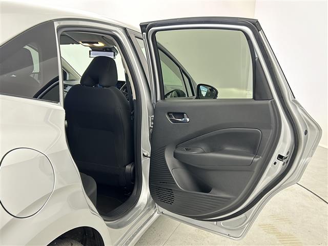 ノート Ｘ　純正９インチナビ　フルセグＴＶ　アラウンドビューモニター　ＥＴＣ　ドラレコ　ＬＥＤライト　インテリジェントルームミラー　衝突被害軽減ブレーキ　横滑り防止装置　コーナーセンサー　ステアリングスイッチ（36枚目）