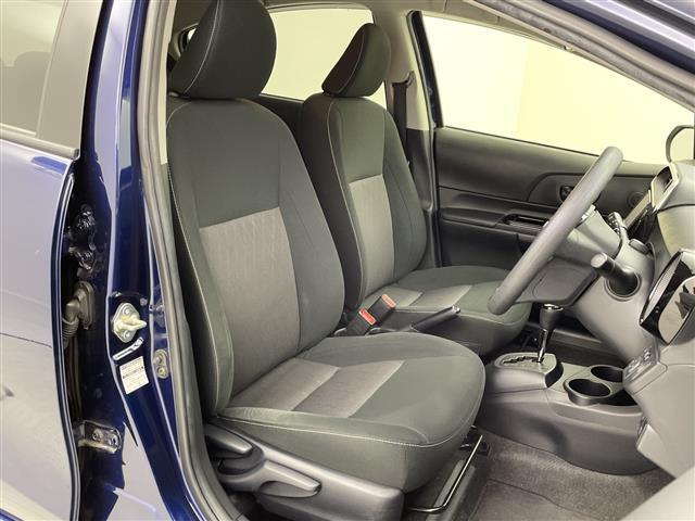 アクア Ｓスタイルブラック　純正ナビ　フルセグＴＶ　Ｂｌｕｅｔｏｏｔｈ　全方位カメラ　衝突軽減ブレーキ　レーンキープアシスト　オートハイビーム　ＬＥＤヘッドランプ　コーナーセンサー　シートヒーター　スマートキー　ＥＴＣ（14枚目）