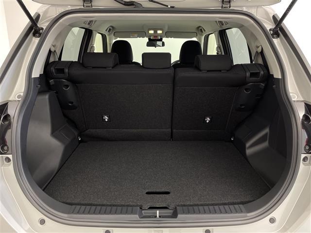 ライズ Ｚ　純正ナビ　フルセグＴＶ　Ｂｌｕｅｔｏｏｔｈ　バックモニター　レーダークルーズコントロール　ＬＥＤヘッドランプ　ＥＴＣ　シートヒーター　衝突軽減ブレーキ　レーンキープアシスト　オートハイビーム（16枚目）