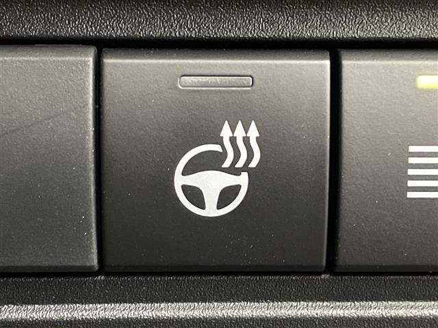 ヤリスクロス ハイブリッドZ 純正ナビ フルセグTV Bluetooth 全方位カメラ ETC トヨタセーフティセンス レーダークルーズコントロール ブラインドスポットモニター ステアリングヒーター シートヒーター コーナーセンサ(10枚目)