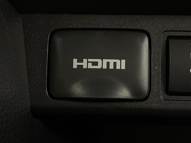 ヤリスクロス ハイブリッドZ 純正ナビ フルセグTV Bluetooth 全方位カメラ ETC トヨタセーフティセンス レーダークルーズコントロール ブラインドスポットモニター ステアリングヒーター シートヒーター コーナーセンサ(12枚目)