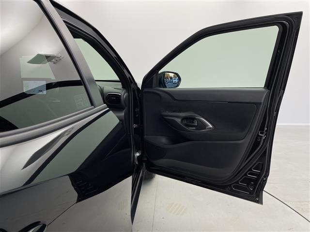 ヤリスクロス ハイブリッドZ 純正ナビ フルセグTV Bluetooth 全方位カメラ ETC トヨタセーフティセンス レーダークルーズコントロール ブラインドスポットモニター ステアリングヒーター シートヒーター コーナーセンサ(35枚目)