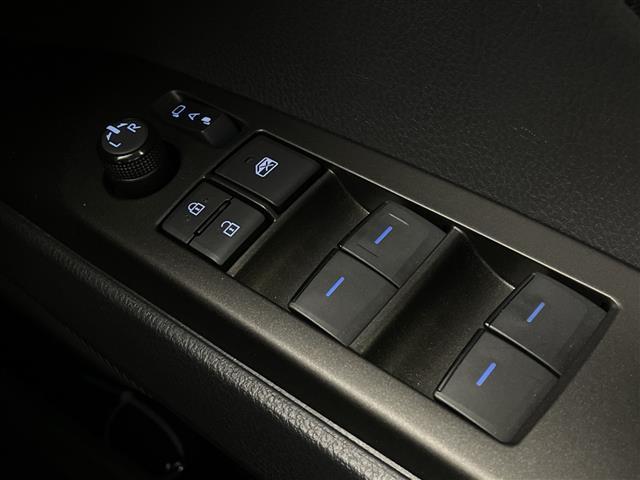 カムリ G 純正ディスプレイオーディオ 全方位カメラ ミュージックプレーヤー接続 ETC 衝突軽減ブレーキ レーンキープアシスト ブラインドスポットモニター シートヒーター ドライブレコーダー 純正17インチAW(32枚目)